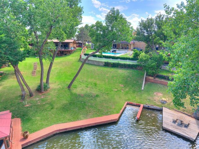 10208 Westlake Drive, Oklahoma City, OK 73162