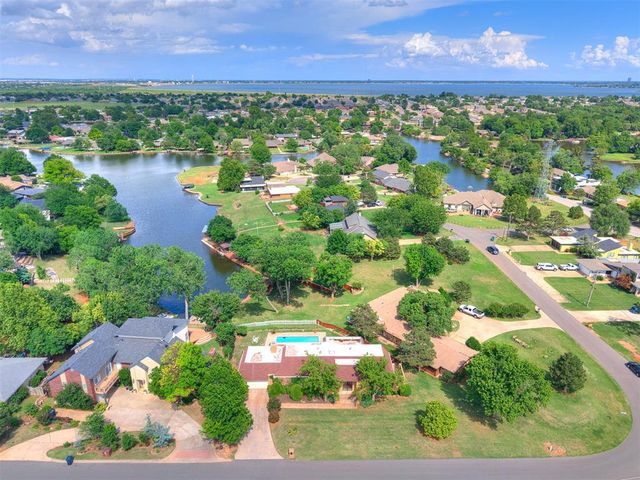 10208 Westlake Drive, Oklahoma City, OK 73162