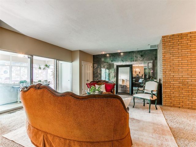 10208 Westlake Drive, Oklahoma City, OK 73162