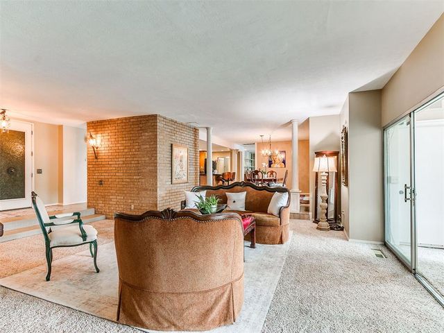 10208 Westlake Drive, Oklahoma City, OK 73162