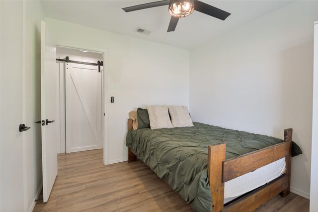 616 E Avenue E, Midlothian, TX 76065