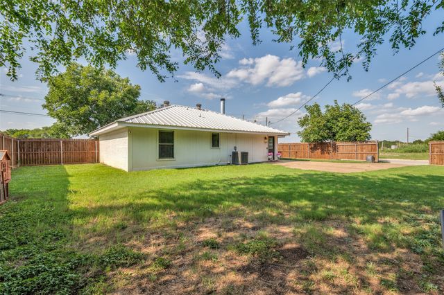 616 E Avenue E, Midlothian, TX 76065