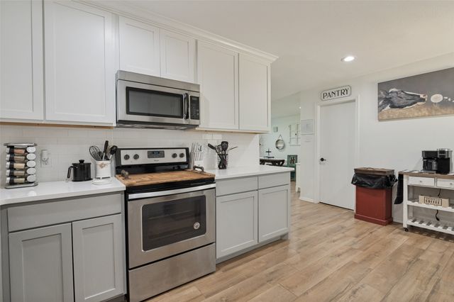 616 E Avenue E, Midlothian, TX 76065