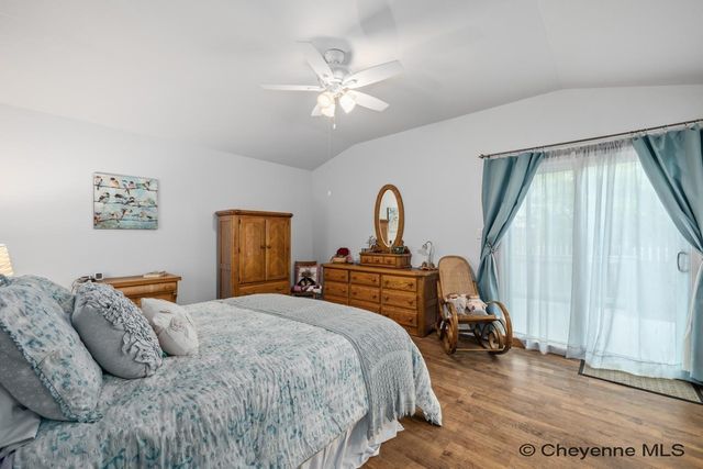 3802 VILLAGE VIEW LN, Cheyenne, WY 82009