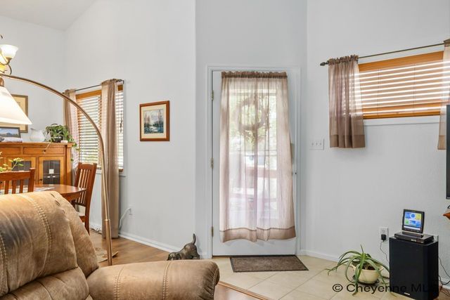 3802 VILLAGE VIEW LN, Cheyenne, WY 82009