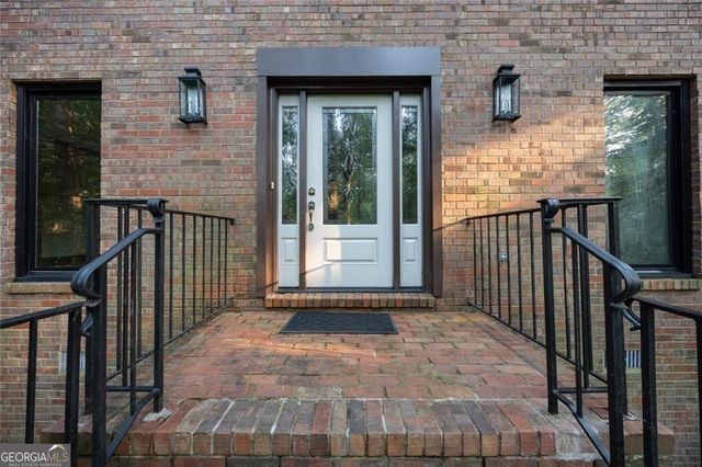 2064 Palmer CT Court, Lawrenceville, GA 30043