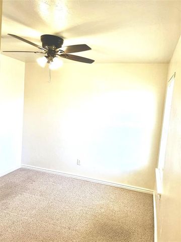 929 Eagle Cliff Drive, Norman, OK 73072