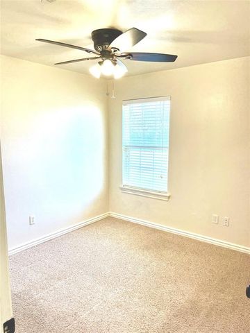 929 Eagle Cliff Drive, Norman, OK 73072