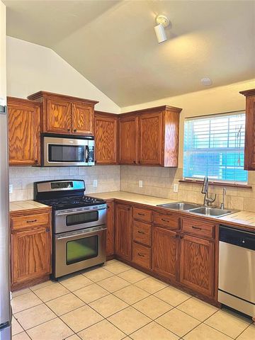 929 Eagle Cliff Drive, Norman, OK 73072