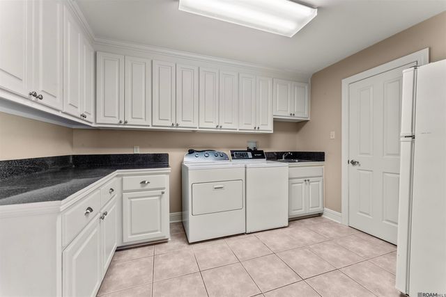 7548 Boyce Dr, Baton Rouge, LA 70809