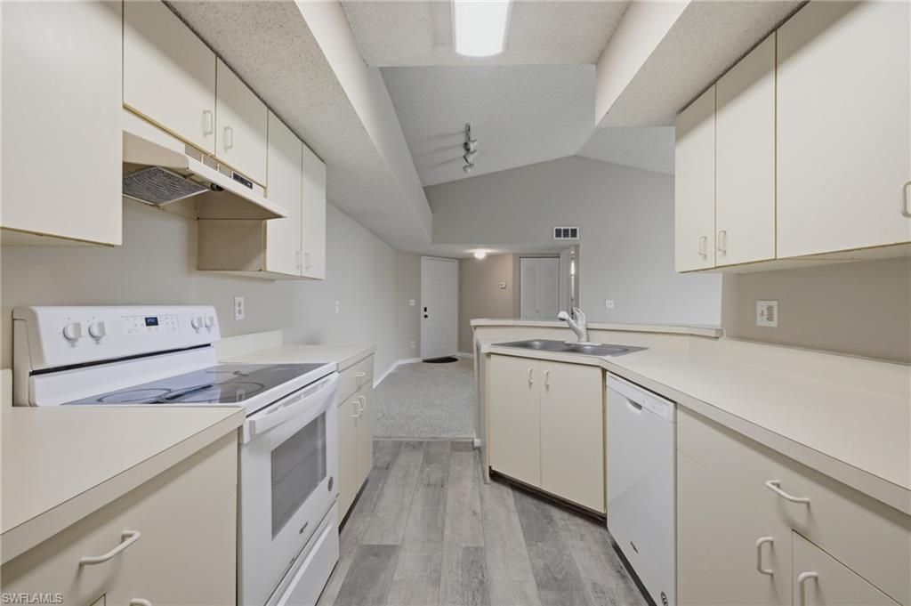 13605 Eagle Ridge DR 1733, FORT MYERS, FL 33912 — photo 5