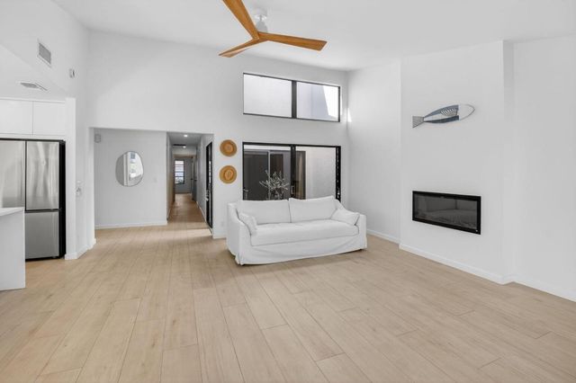 233 SW 28th Avenue, Delray Beach, FL 33445