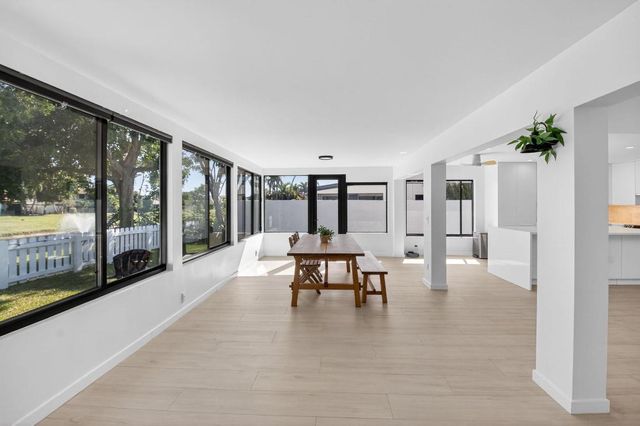 233 SW 28th Avenue, Delray Beach, FL 33445