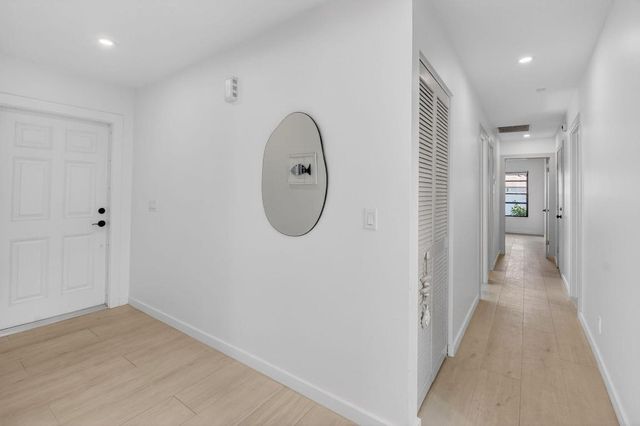 233 SW 28th Avenue, Delray Beach, FL 33445