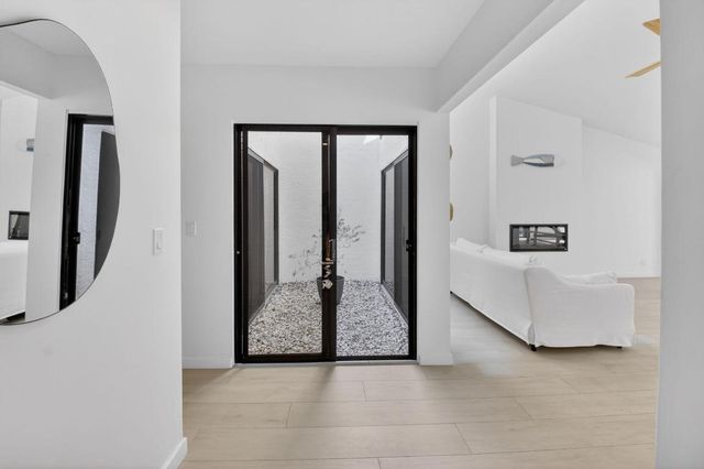 233 SW 28th Avenue, Delray Beach, FL 33445