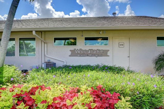 233 SW 28th Avenue, Delray Beach, FL 33445