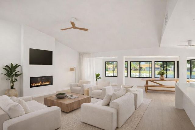 233 SW 28th Avenue, Delray Beach, FL 33445