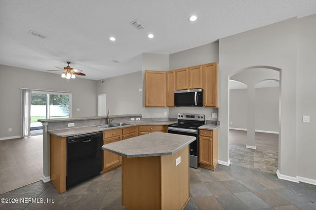 3072 WILLIAMSBURG Court, Orange Park, FL 32065