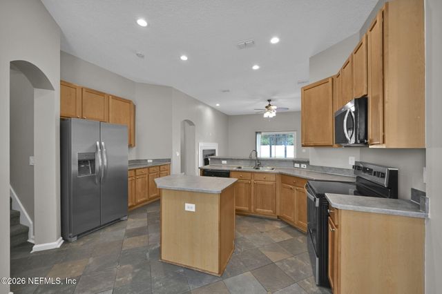 3072 WILLIAMSBURG Court, Orange Park, FL 32065