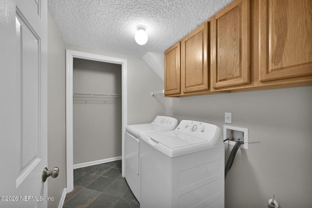 3072 WILLIAMSBURG Court, Orange Park, FL 32065