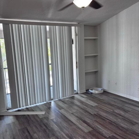 8939 LATREC AVENUE 1303, Orlando, FL 32819