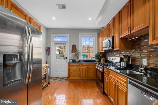 1242 NEAL STREET, Washington, DC 20002