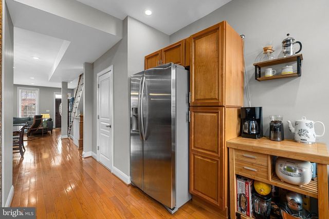 1242 NEAL STREET, Washington, DC 20002