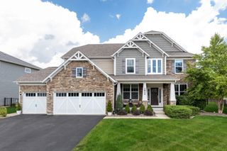 3824 Nannyberry Court, Naperville, IL 60564