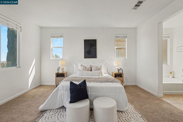 1043 Ashbridge Bay Dr, Pittsburg, CA 94565