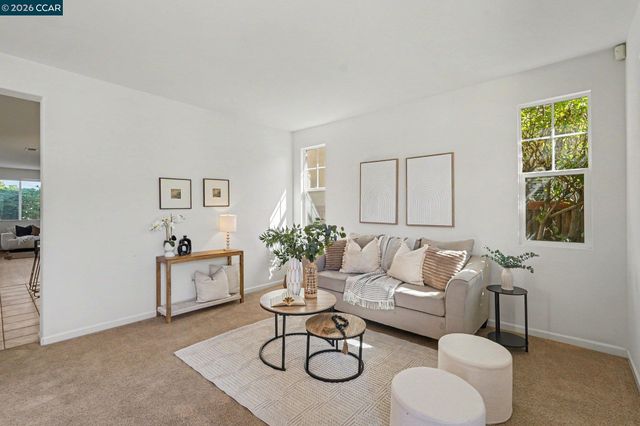 1043 Ashbridge Bay Dr, Pittsburg, CA 94565