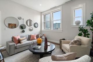416 Marlborough Street 702, Boston, MA 02115