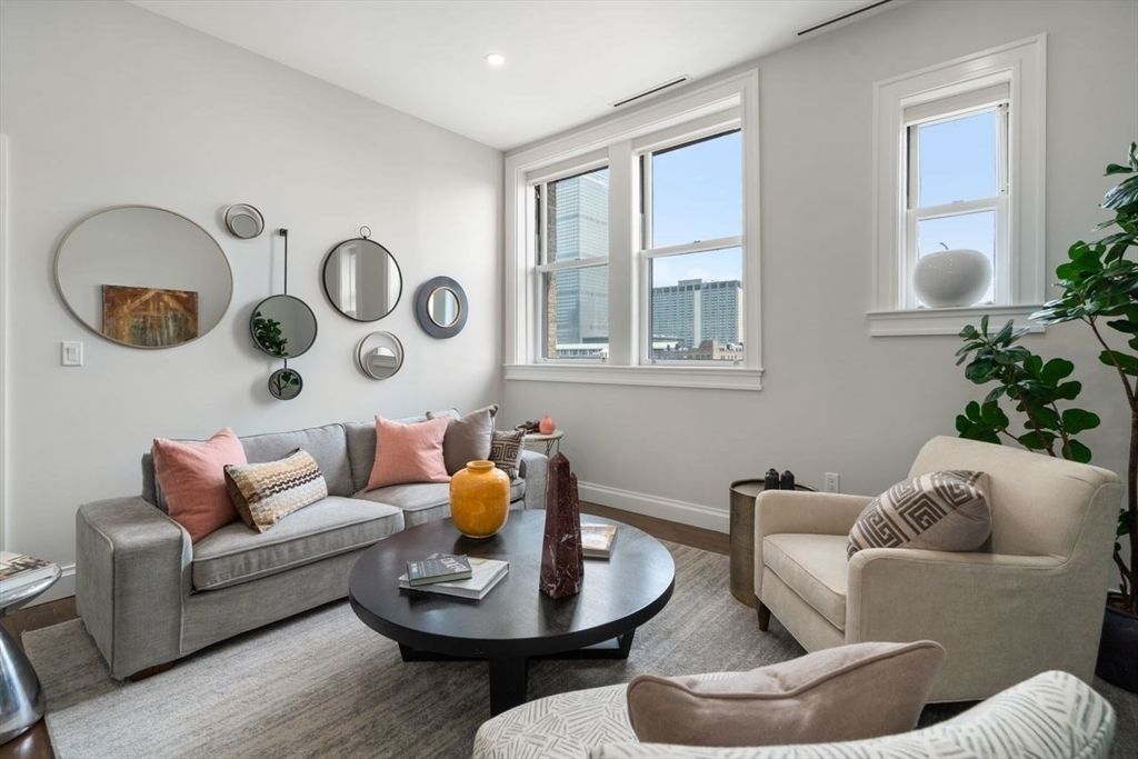 416 Marlborough Street 702, Boston, MA 02115
