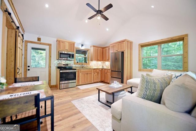 423 Chimney Ridge, Blairsville, GA 30512
