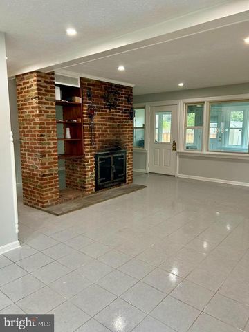 9907 WOODLAND DR, Silver Spring, MD 20902