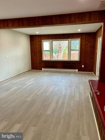 9907 WOODLAND DR, Silver Spring, MD 20902