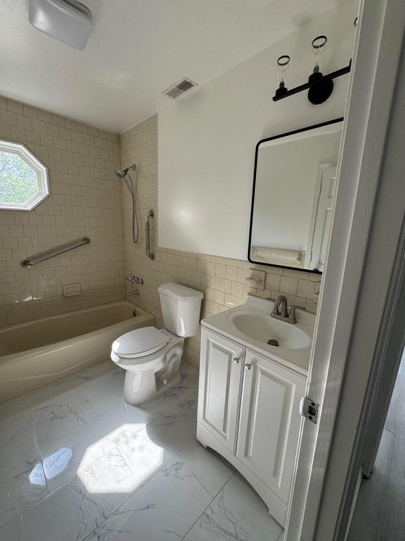 Image 41 of property listing at 9907 WOODLAND DR, Silver Spring, MD 20902