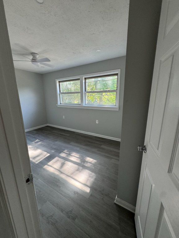 Image 43 of property listing at 9907 WOODLAND DR, Silver Spring, MD 20902