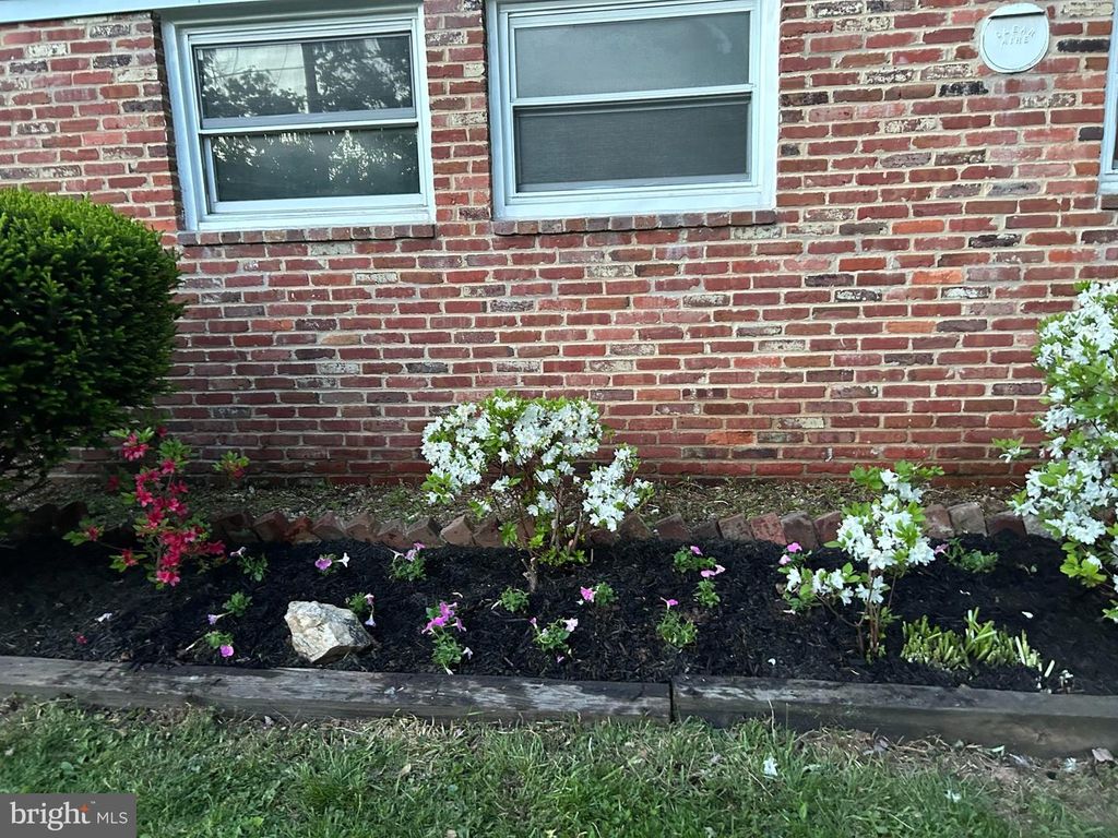 Image 50 of property listing at 9907 WOODLAND DR, Silver Spring, MD 20902