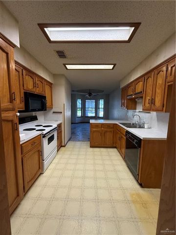 2304 Viola Street, Mission, TX 78574