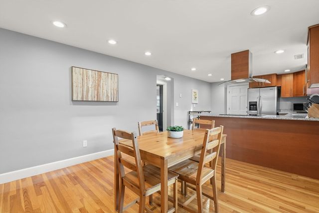 111 Fayette St 2, Watertown, MA 02472