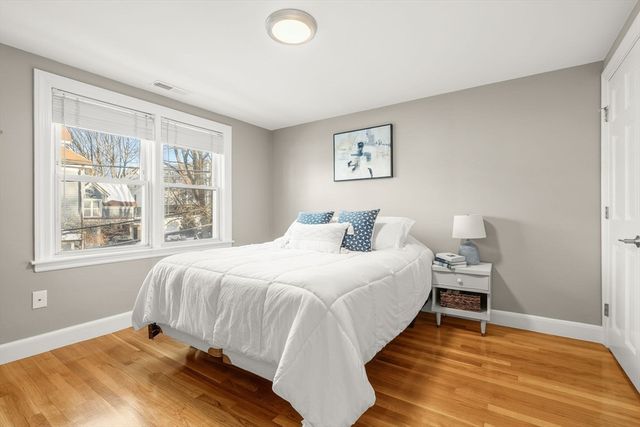 111 Fayette St 2, Watertown, MA 02472