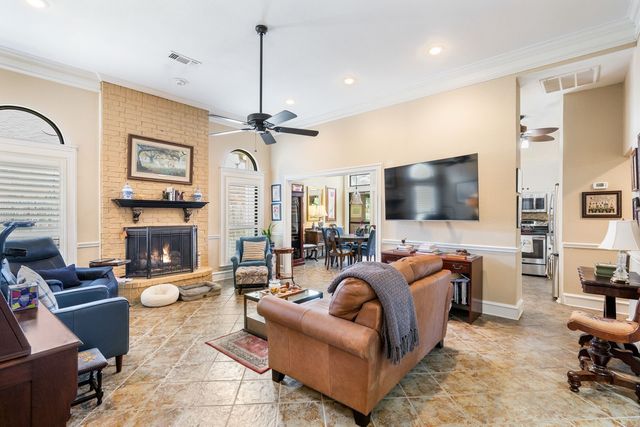 2015 N Saint Andrews Court, Arlington, TX 76011
