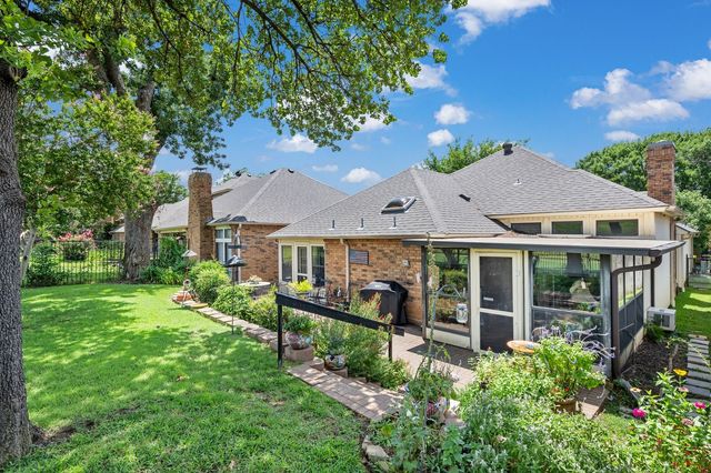 2015 N Saint Andrews Court, Arlington, TX 76011