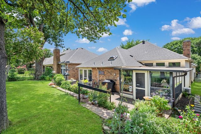 2015 N Saint Andrews Court, Arlington, TX 76011