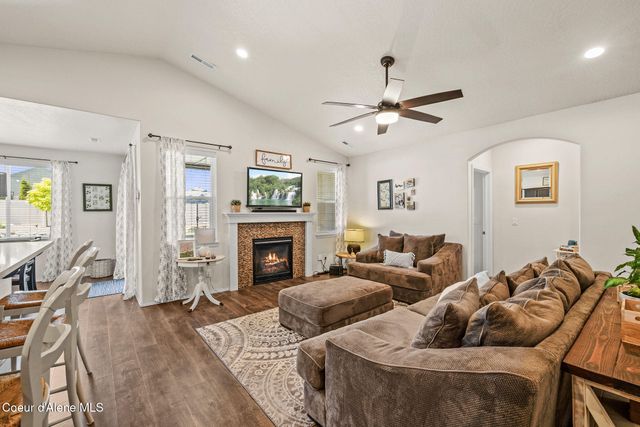 3665 N Croghan DR, Post Falls, ID 83854