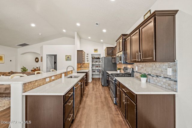 3665 N Croghan DR, Post Falls, ID 83854