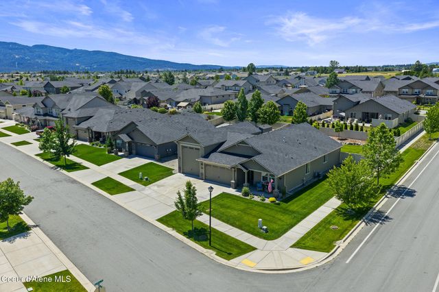 3665 N Croghan DR, Post Falls, ID 83854