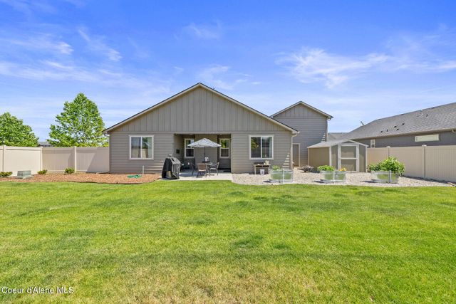 3665 N Croghan DR, Post Falls, ID 83854