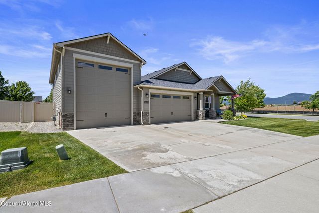 3665 N Croghan DR, Post Falls, ID 83854