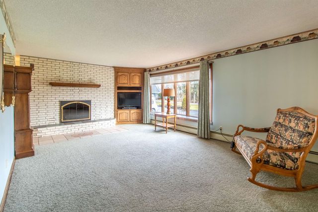 99 Ingalls Drive, Irasburg, VT 05845